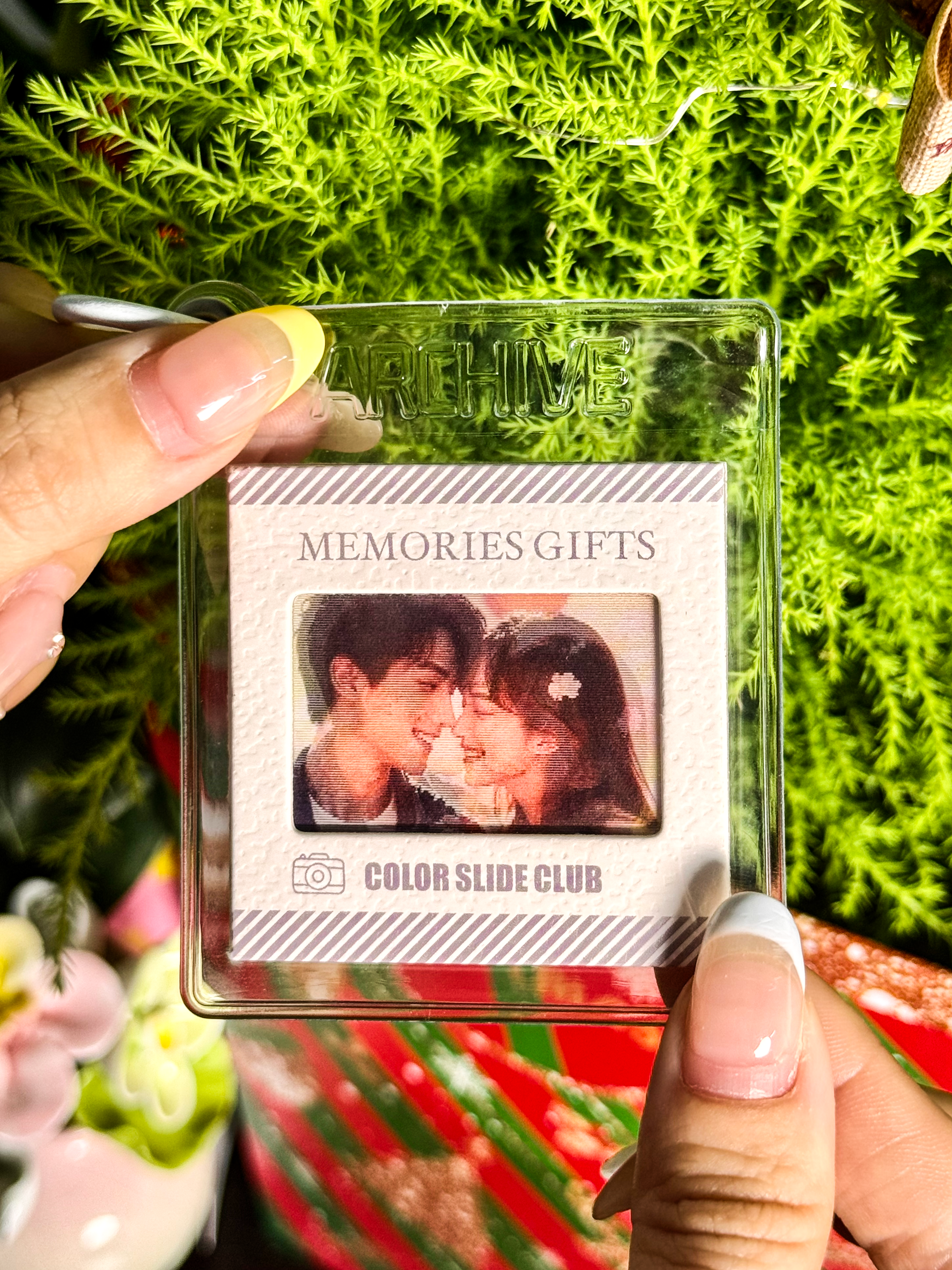 Custom Lenticular Portrait Card | Blink & See Them “Come Alive” – Your Exclusive Dynamic Memory, Just One Design Away!